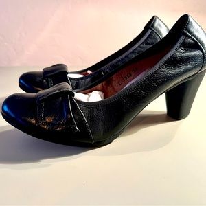 Wonders of Spain - Women’s block pump heel - Size 39 / US size 8-8.5